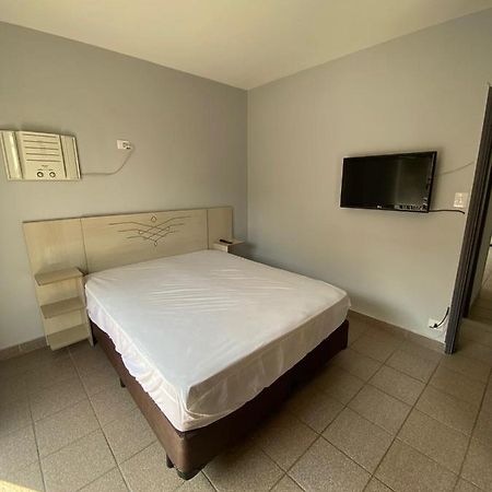 Apartamento Com Estacionamento, Wi-Fi, Ar Condicionado A 300 Metros Da Praia Da Enseada No Guaruja. מראה חיצוני תמונה