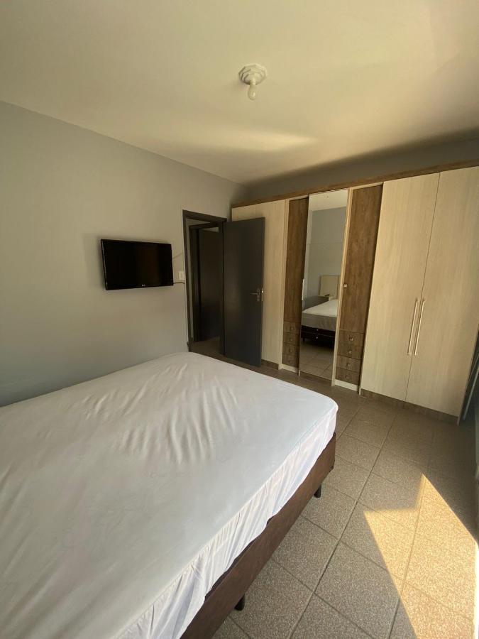 Apartamento Com Estacionamento, Wi-Fi, Ar Condicionado A 300 Metros Da Praia Da Enseada No Guaruja. מראה חיצוני תמונה