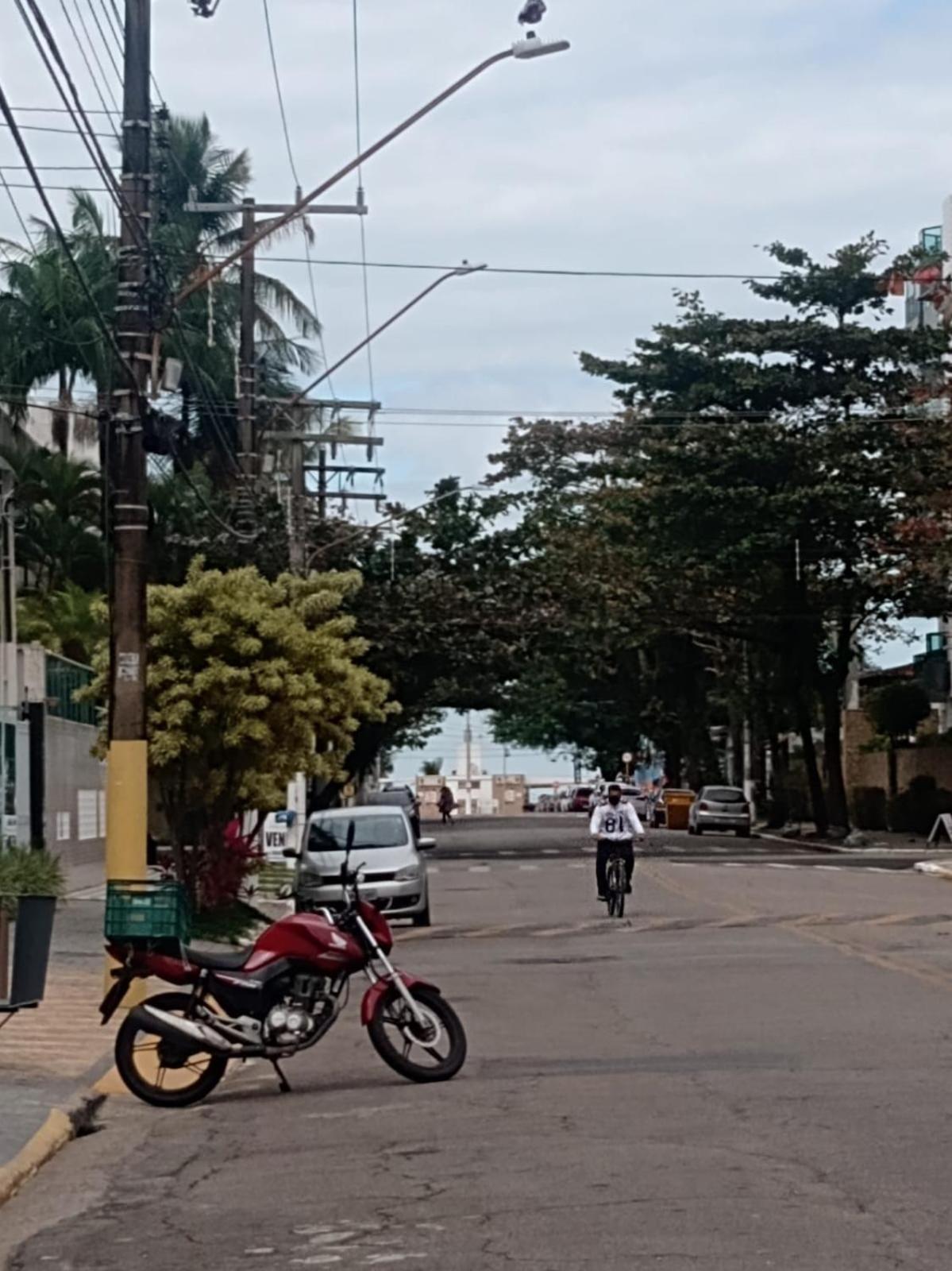 Apartamento Com Estacionamento, Wi-Fi, Ar Condicionado A 300 Metros Da Praia Da Enseada No Guaruja. מראה חיצוני תמונה