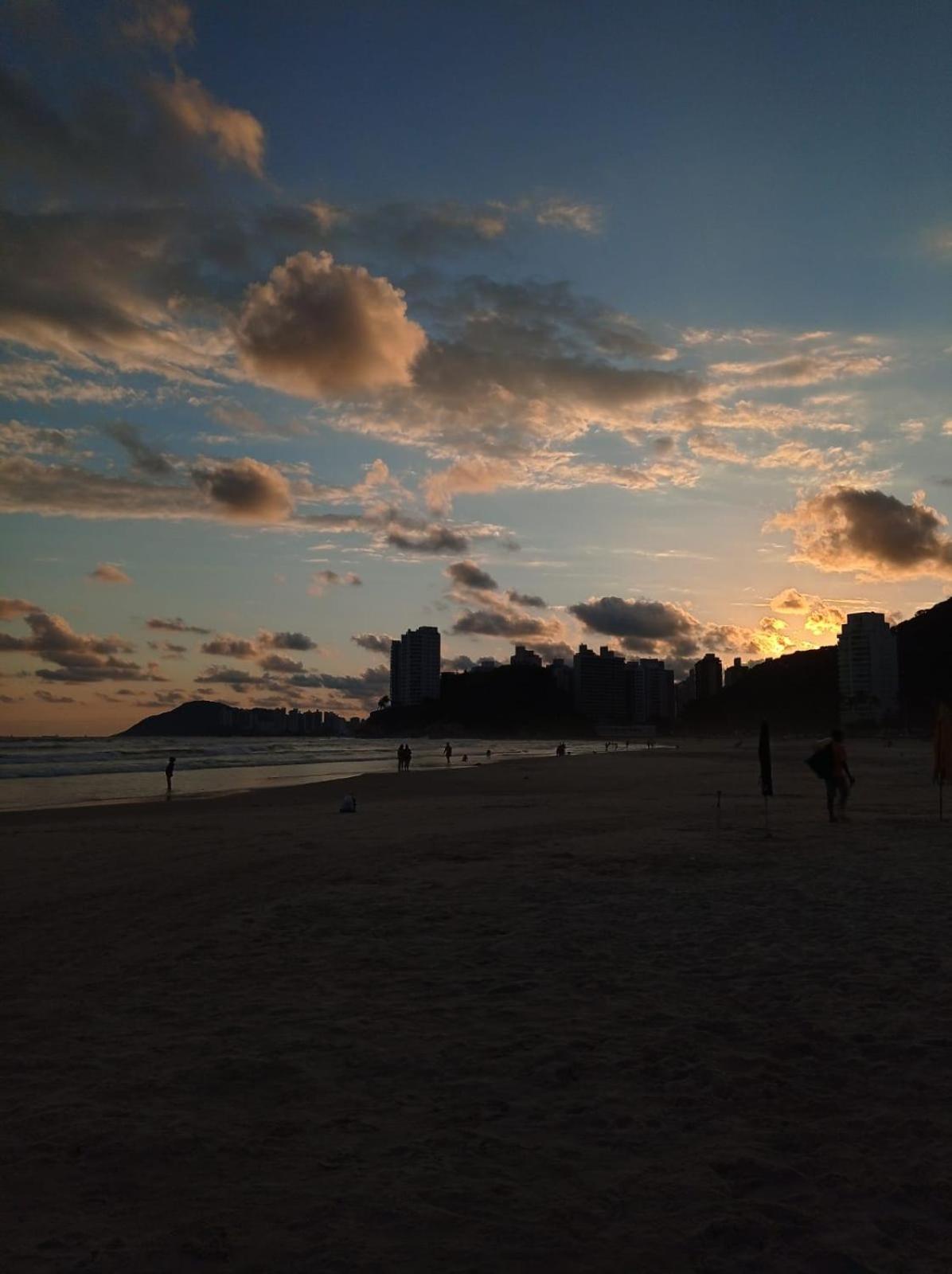 Apartamento Com Estacionamento, Wi-Fi, Ar Condicionado A 300 Metros Da Praia Da Enseada No Guaruja. מראה חיצוני תמונה